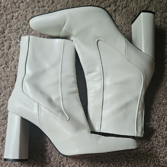 Zara Chic White Heeled Boots - Picture 2 of 10